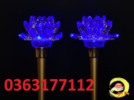 Đôi đèn hoa sen thủy tinh thân đồng Đài Loan giảm giá ngày tết