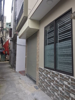 Bán nhà ngõ phố Nguyễn Lương Bằng, Xã Đàn, Đống Đa diện tích 32m2x5 tầng mới, giá 3,2 tỷ