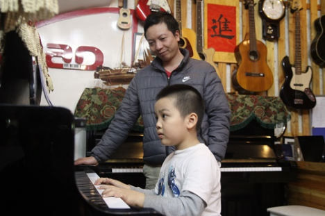 Tìm kiếm gia sư đàn Piano giỏi dạy tại nhà ở đâu?.