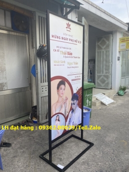 Cung cấp standee giá rẻ có sẵn tại Hà Nội