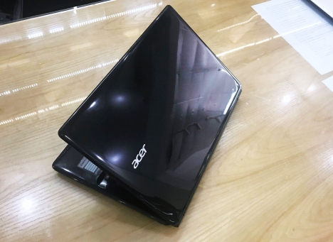 Laptop Acer E1-472 Core i3-4010U Ram 4GB HDD 500GB Màn Hình 14 Inch VGA ON Máy Đẹp