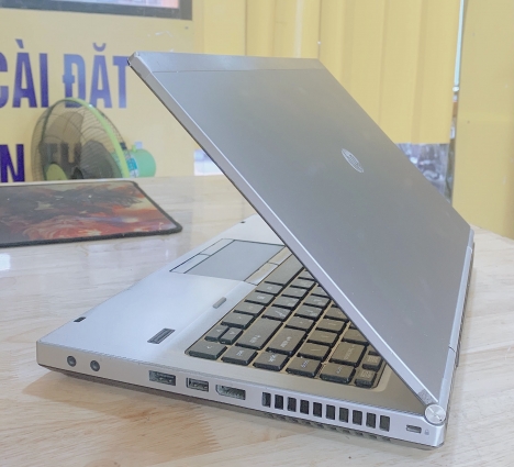 Laptop HP Elitebook 8460P Core i5-2450M Ram 4GB HDD 500GB VGA ON Máy Vỏ Nhôm Đẹp