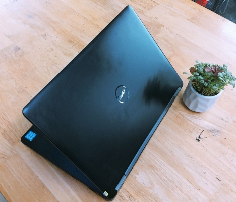 Laptop Dell Latitude E5470 Core i5-6200U Ram 8GB SSD 240GB Màn Hình 14 Inch VGA ON Máy Đẹp