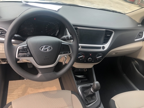 Xe Hyundai Accent 1.4 MT Tiêu Chuẩn 2021 - 426 Triệu