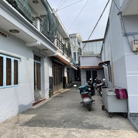 Nhà 1 Lầu, DT: 47m2, Huỳnh Tấn Phát, p.Tân Phú, Quận 7