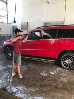 Rửa xe không chạm tại Quy Nhơn