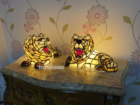 Giao lưu đèn tiffany hình sư tử hàng UK