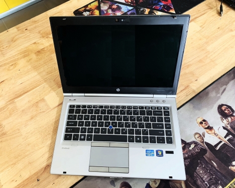 Laptop HP Elitebook 8460P Core i5-2410M Ram 4GB HDD 500GB VGA ON Màn Hình 14 Inch Máy Vỏ Nhôm Đẹp