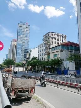 Bán nhà mặt phố Phúc Tân,DT 40m x 3 tầng,kinh doanh được