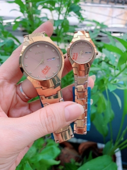 Đồng hồ cặp đôi tặng bạn trai món quà bất ngờ sẽ làm người ấy rất cảm động