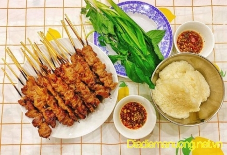 Thịt Xiên Nướng Bé Heo Chuyên Các Món Nướng, Lẩu Đặc Trưng Hương Vị Thái Lan