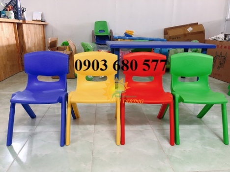 Cung cấp bàn ghế nhựa trẻ em dành cho bậc mầm non, mẫu giáo
