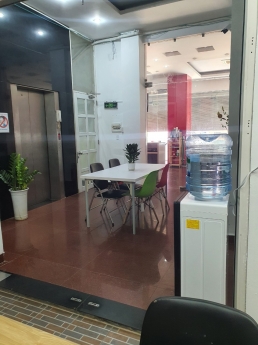 Cho thuê Văn phòng mặt tiền tòa nhà VAE Quận Tân Phú, có hầm để xe, thang máy, bảo vệ, DV vệ sinh