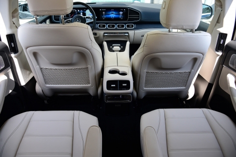 Mercedes GLS450 nhập khẩu mới 2021, chính hãng, giá tốt giao xe ngay