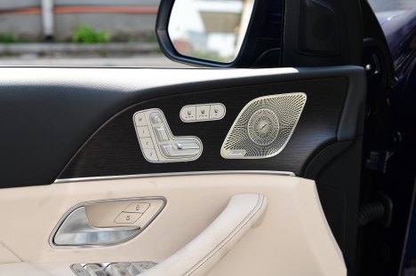 Mercedes GLS450 nhập khẩu mới 2021, chính hãng, giá tốt giao xe ngay