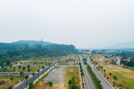Hơn 8 triệu, liền kề mặt đường 8m gần trục chính Đà Bắc, Hòa Bình cách cao tốc 200m