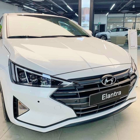 Bán Hyundai Elantra 1.6 AT giá tốt