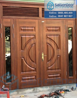 Cửa thép vân gỗ Saigondoor lắp cho cửa phòng ngủ, cửa ban công, cửa chính