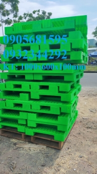 Bán nhanh pallet nhựa kê kho lạnh nhựa nguyên sinh giá rẻ 0905681595