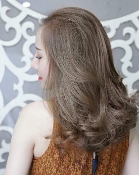 Kiểu tóc xoăn sóng hot nhất hiện nay - Dạy nghề tóc Tiệp Nguyễn Academy