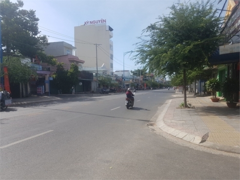 Cho thuê mặt bằng đường Nguyễn Hữu Cảnh TP Vũng Tàu