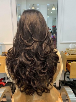Tiệm làm tóc đẹp, uốn tóc layer giá rẻ - Học nghề tóc Tiệp Nguyễn Academy