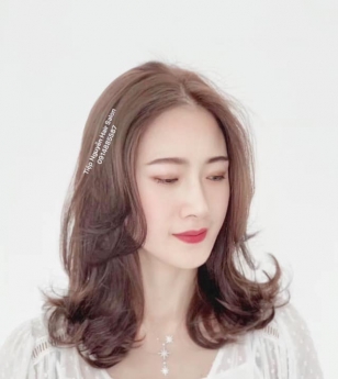Tóc layer uốn ngắn ngang vai lọn to - Học nghề tóc Tiệp Nguyễn Academy