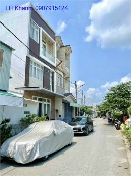 Bán Nhà mới 2 lầu 2 mặt tiền hẻm oto đường Hùng Vương có sân đậu ô tô