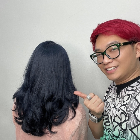 Tóc uốn cụp, tóc uốn xoăn sóng ngang vai cho nàng mái thưa - Tiệp Nguyễn Hair Salon
