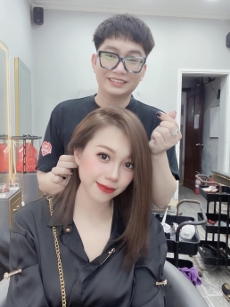 Tóc uốn xoăn sóng nước nhẹ nhàng ngang vai Tiệp Nguyễn Hair Salon