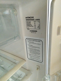 Thanh lý tủ lạnh Hitachi 335 lít , gia đình đang sử dụng
