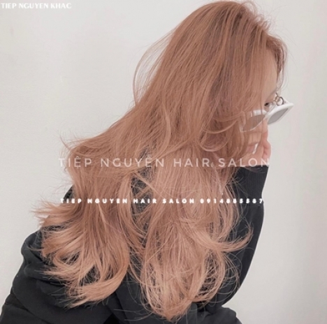 Tóc uốn layer cho nàng tóc ngắn mặt tròn - Tiệp Nguyễn Hair Salon
