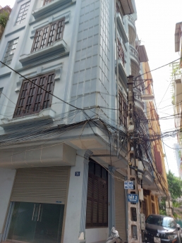 Bán nhà Hoàng Văn Thái, sau quy hoạch là mặt đường, một nhà ra phố
