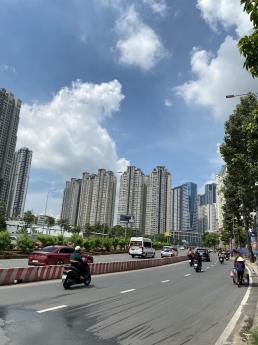 Biệt thự đường Nguyễn Hữu Cảnh, diện tích khủng: 20 x 25m, khu vực đáng sinh sống đối diện khu
