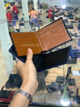 mẫu ví taiga sọc Y, dòng hàng bán chạy cho các shop thời trang
