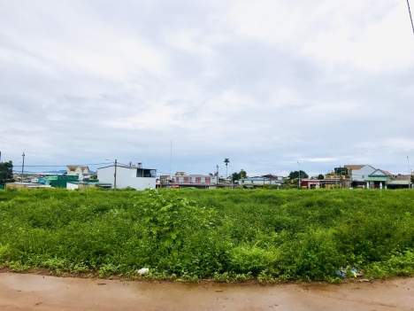 Bán gấp 2 lô đất đối diện chợ Phú Lộc có thương lượng
