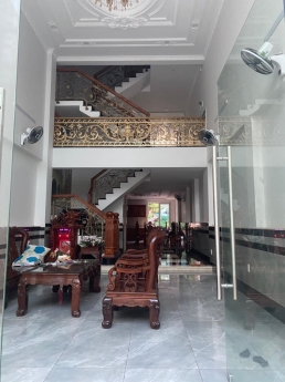 Giảm sâu, Bán nhà mặt tiền Nguyễn Ảnh Thủ - 7 tầng có thang máy, đoạn gần Tô Ký