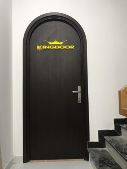 Mẫu cửa composite mới nhất tại Hóc Môn