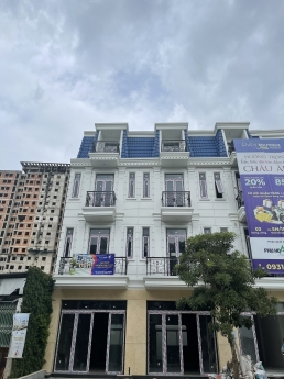 Nhà phố liền kề SHR mặt tiền 18m trung tâm Tân Phú, tặng voucher thi công nội thất 5%