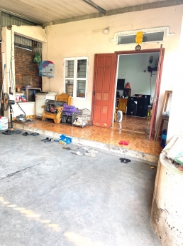 Mông Dương, Cẩm Phả: Chị gái chuyển về quê bán căn nhà cấp bốn sổ đỏ chính chủ 118m2 ở gần công an