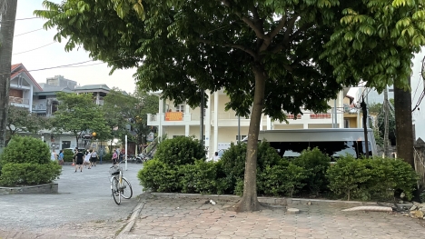 Nhà phường Long Biên, cách mặt phố 30m, ngõ rộng 02 ô tô tránh, 75m, MT5.5m, 7.5 tỷ