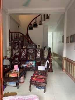 bán nhà 3 tầng Ninh Xá - tp Bắc Ninh , gần chợ Đọ