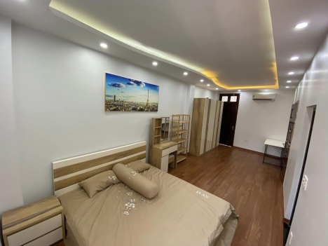 Nhà đẹp Chùa Láng, phố Vip Đống Đa, 30m2, 4 tầng, 5.05 tỷ ( thương lượng mạnh )