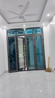 DUY NHẤT 1 CĂN tại phố Khương Trung Thanh Xuân 4 tầng 3 ngủ gần ô tô nhà mới ở ngay sổ đỏ CC lh