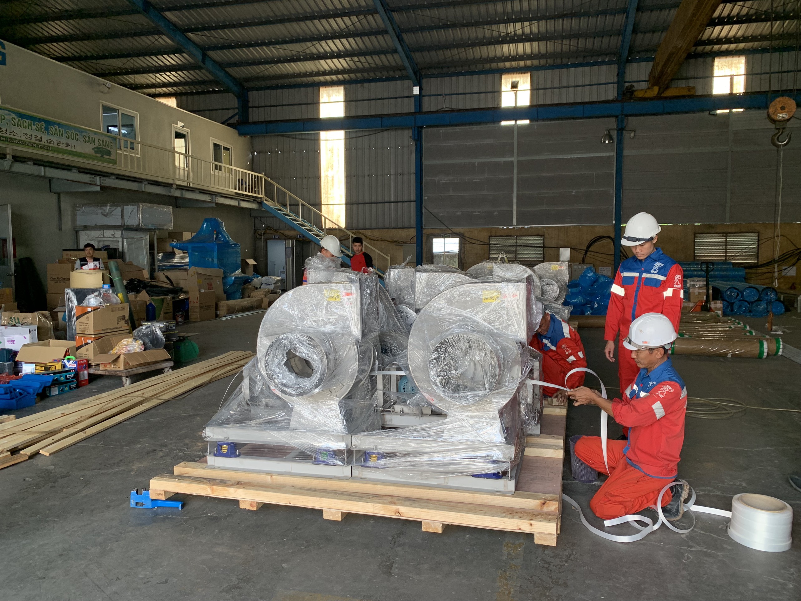 Dịch vụ đóng gói hàng hóa máy móc công nghiệp tại Hà Nam