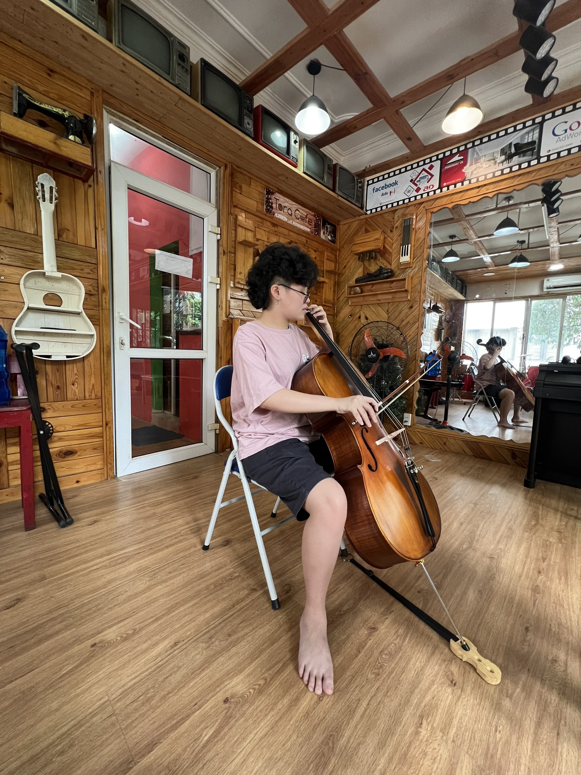 Dạy học đàn cello tại trung tâm nghệ thuật adam