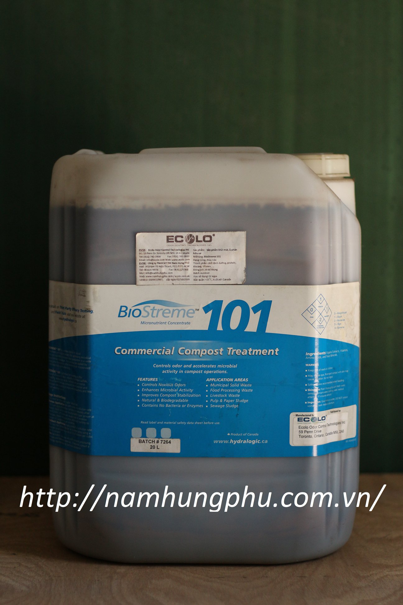 xử lý mùi hôi trong quá trình ủ phân compost Biostreme101