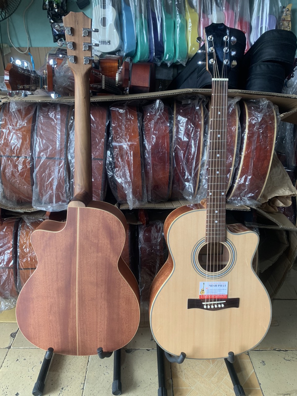 Xưởng bán đàn guitar ở TPHCM - Nhạc Cụ Minh Phát Khu vực quận Bình Tân