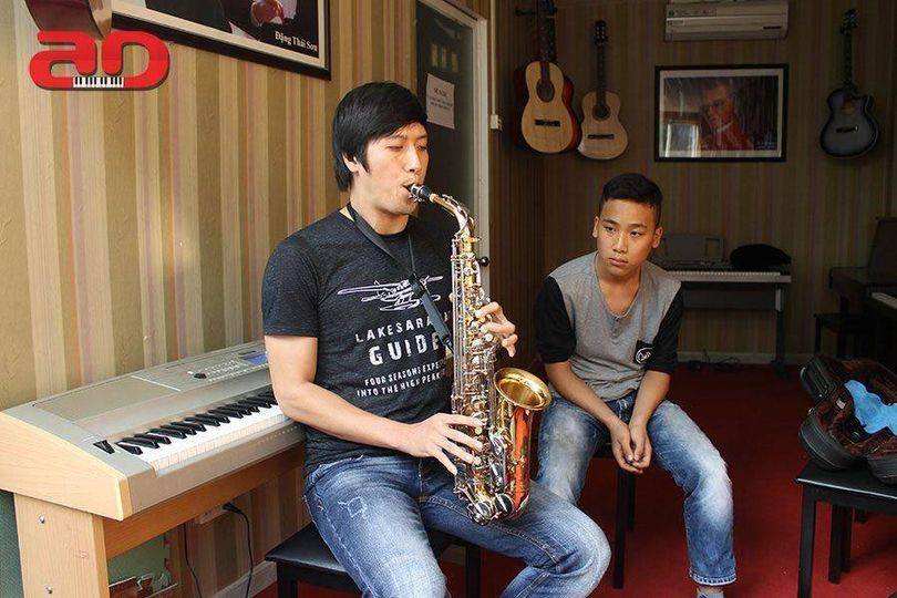 kèn saxophone cuốn hút người chơi và khiến nhiều người muốn học