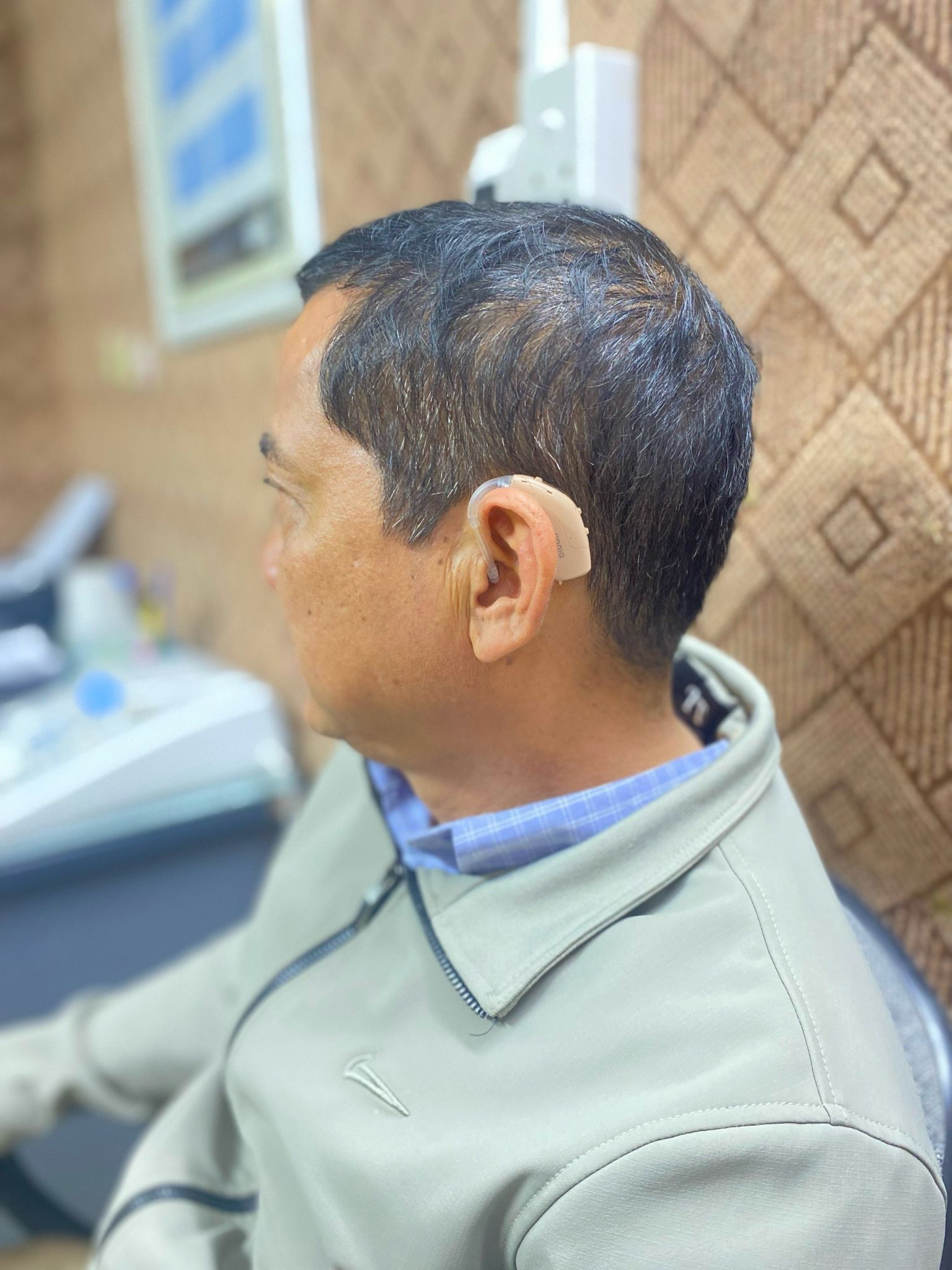 Máy trợ thính công suất lớn dành cho người nghe kém mức độ nặng - sâu